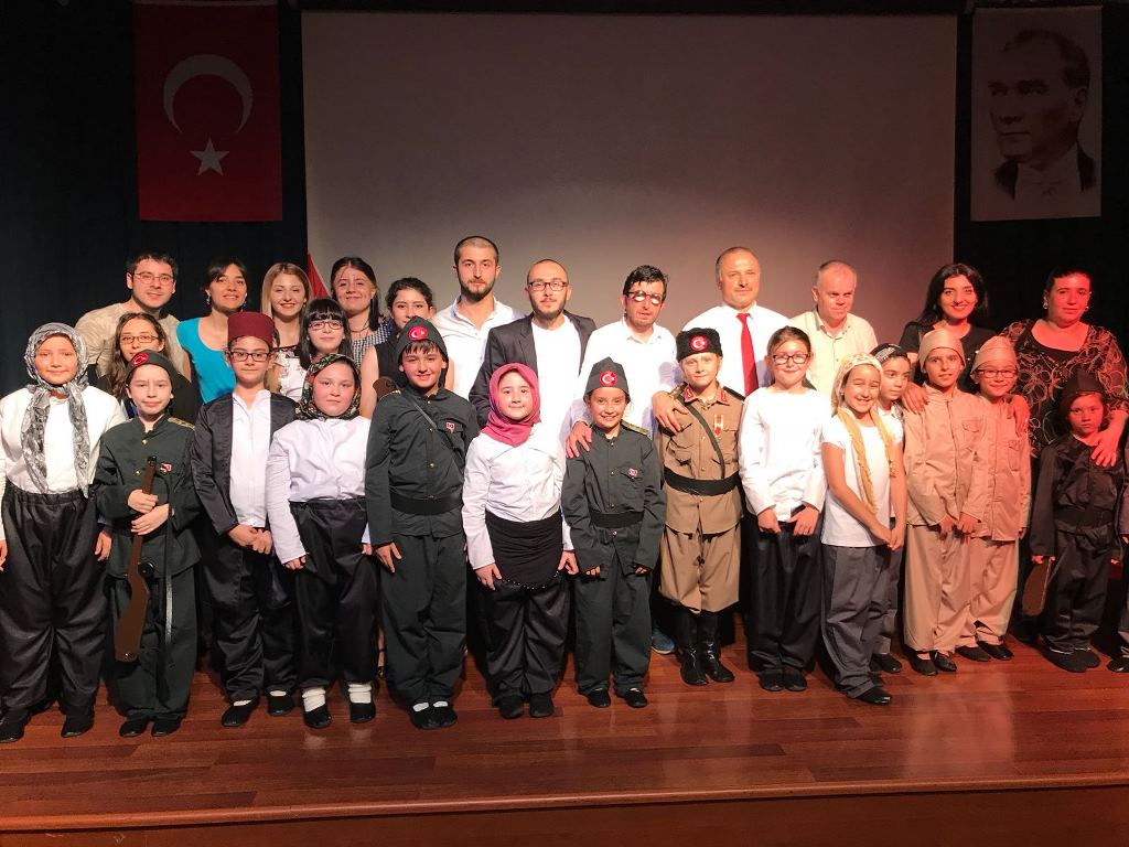 Muhteşem Bir Günde Muhteşem Bir Gösteri