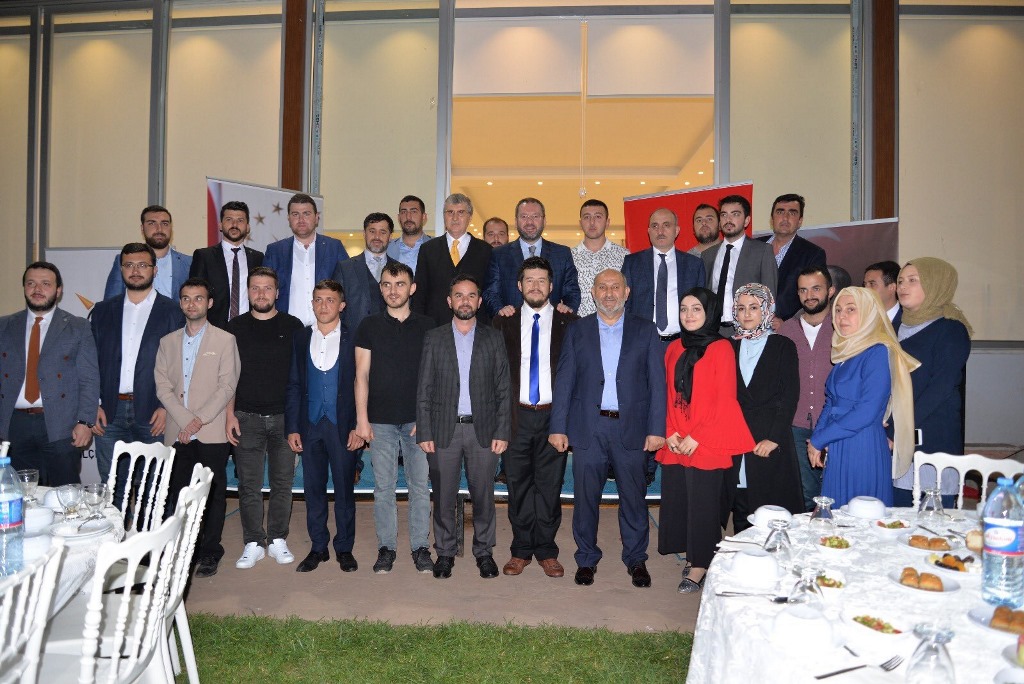 AK Parti Hendek’ten Üç Program Birden
