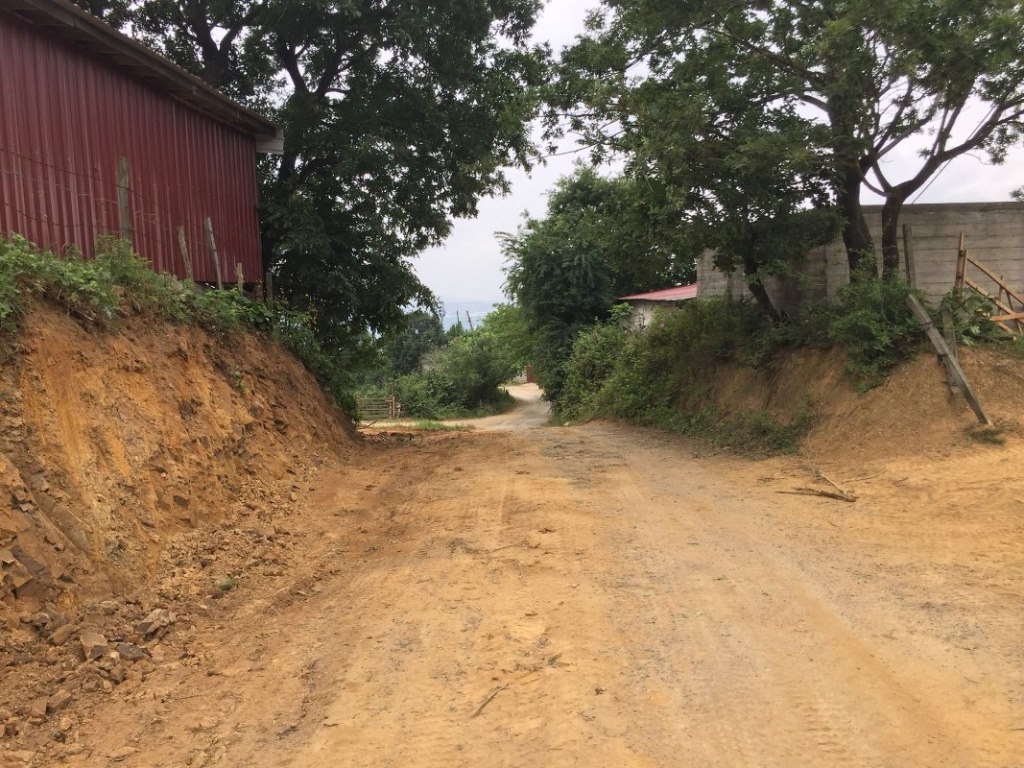 Dereköy Mahallesi’nde yollar genişliyor