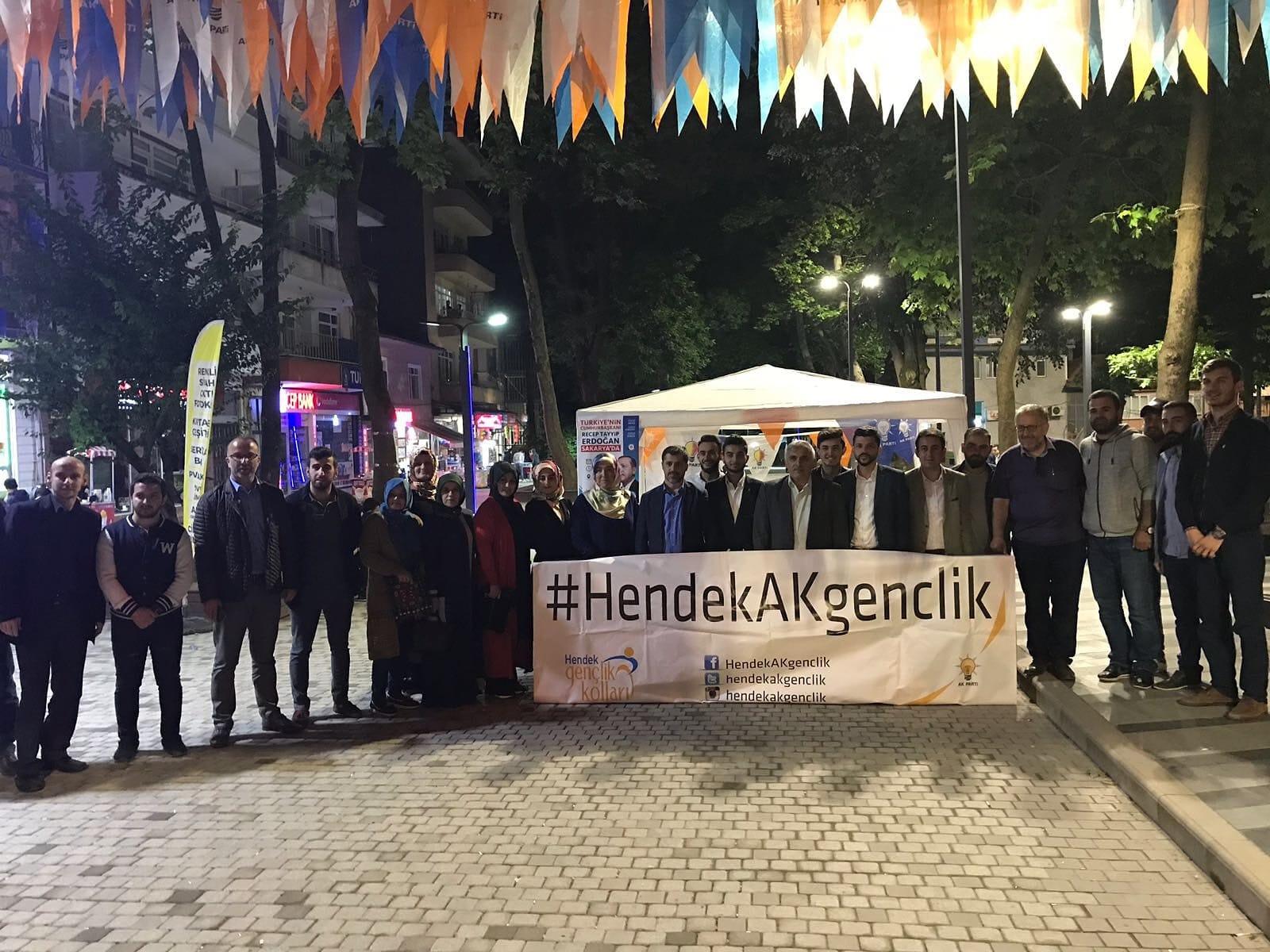 Ak Partinin Gençleri Her Yerde