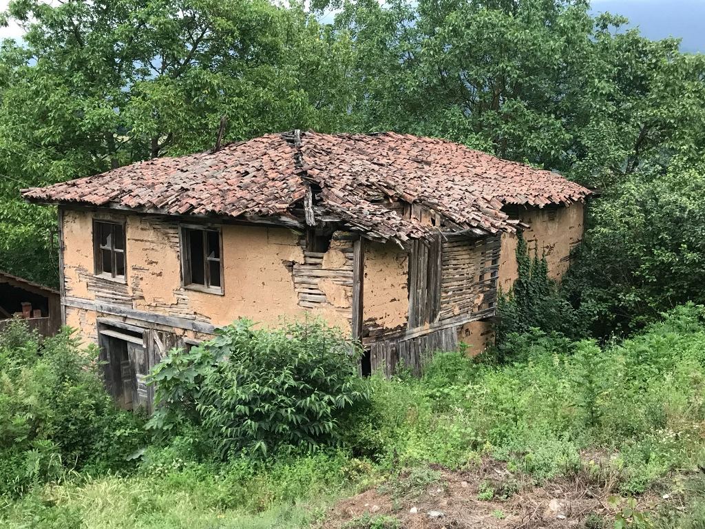 Hendek’li Esnaf 300 Yıllık Camiye Sahip Çıkılmasını İstedi