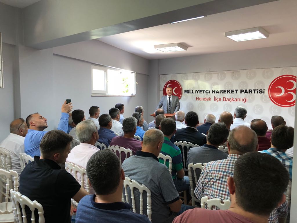 MHP Hendek İlçe Teşkilatı Bayramlaştı