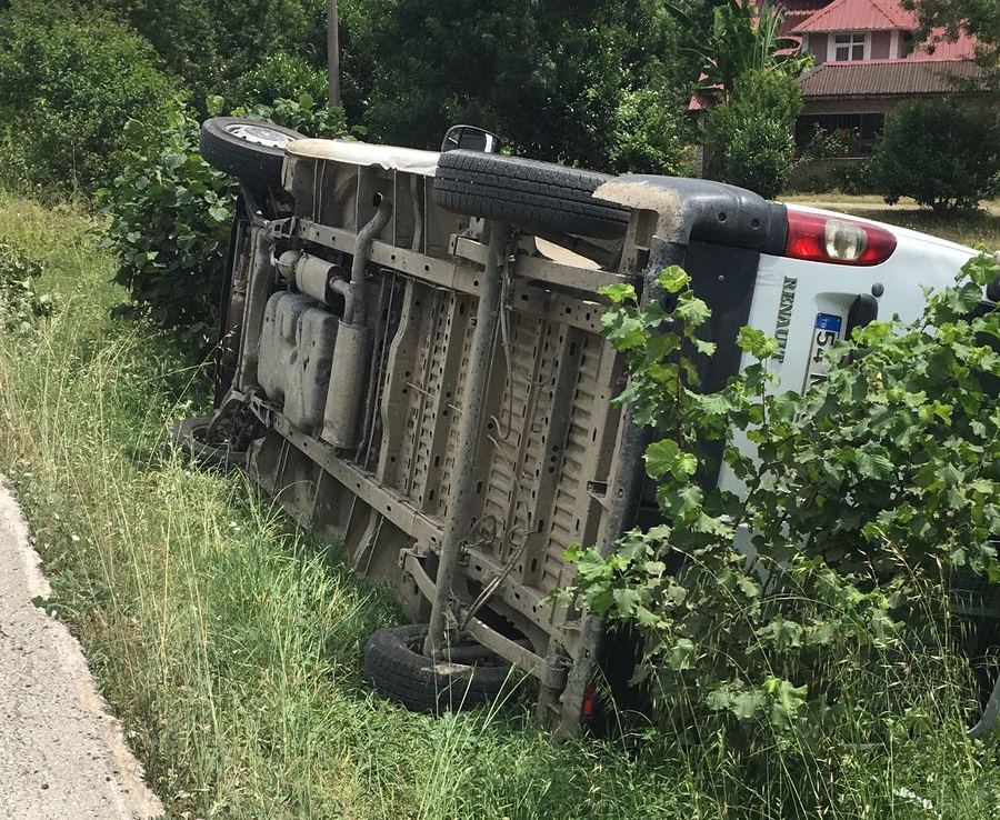 Hendek Küçük Sanayi Yolu Dar Olunca Kaza Kaçınılmaz Oldu