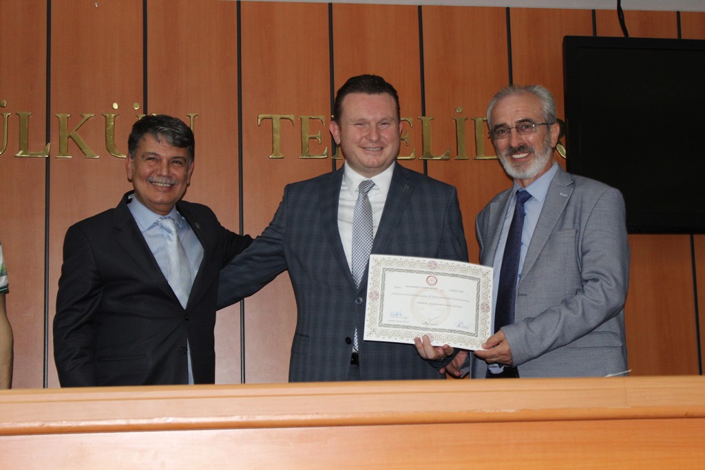 Bülbül mazbatasını aldı
