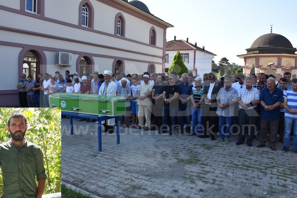 Cinayet Kurbanları Dualarla Son Yolculuklarına Uğurlandılar