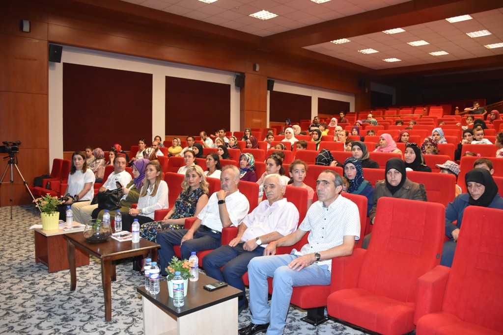Hendek’te Mültecilere Sağlık Konferansı Verildi
