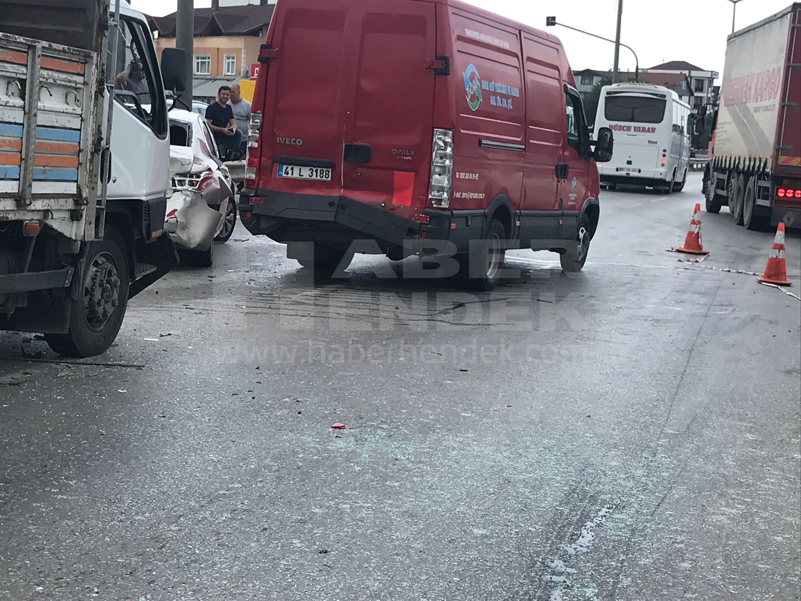 50 metre arayla iki ayrı kaza
