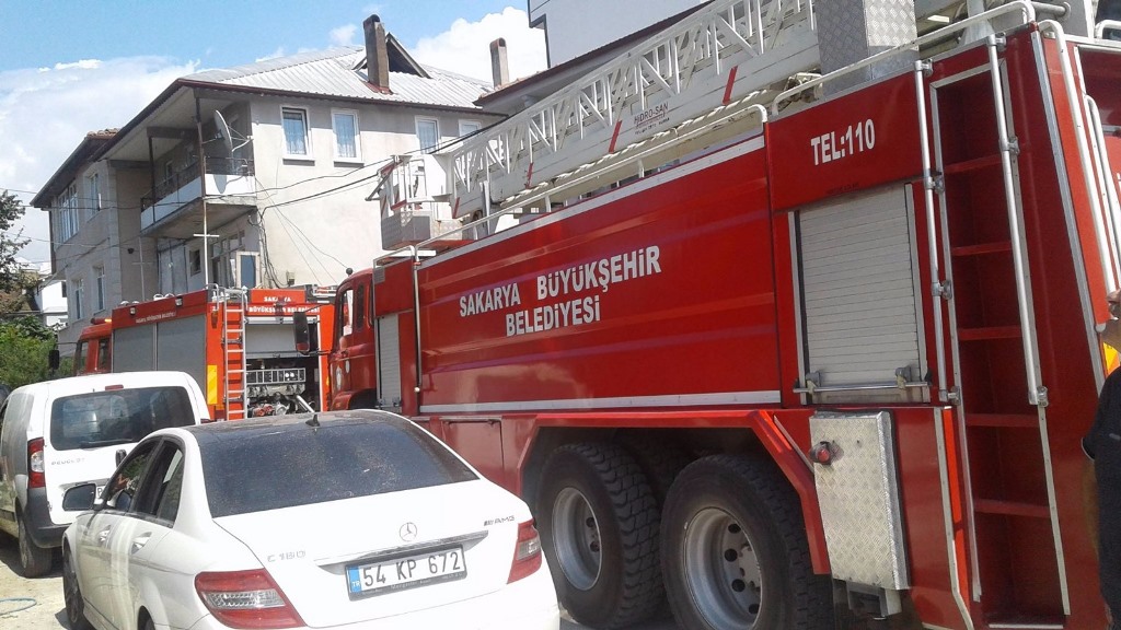 Asansör Boşluğunda Çıkan Yangın Korkuttu