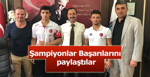 Şampiyonlar Başarılarını paylaştılar