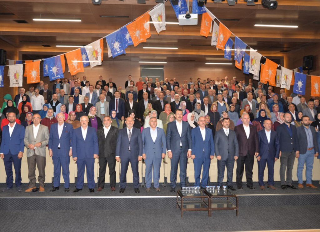 AK Parti Hendek'te Danışma Meclisi toplantısı Yapıldı