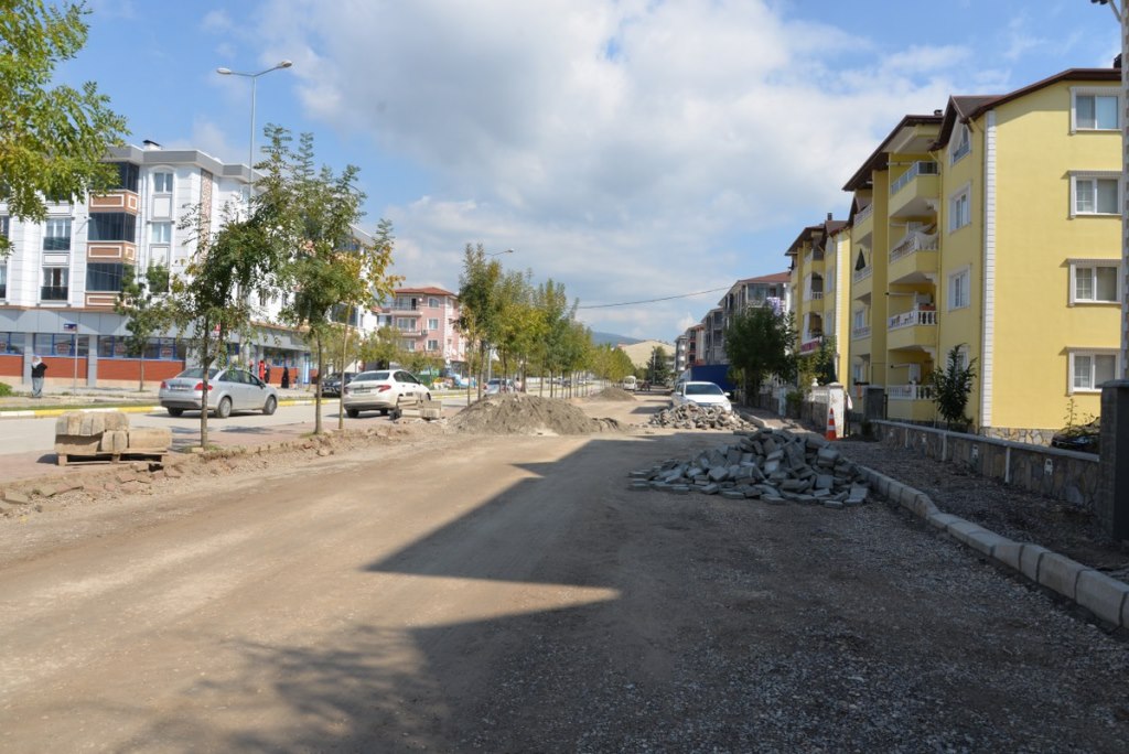 Servetiye Caddesi’ne Otopark