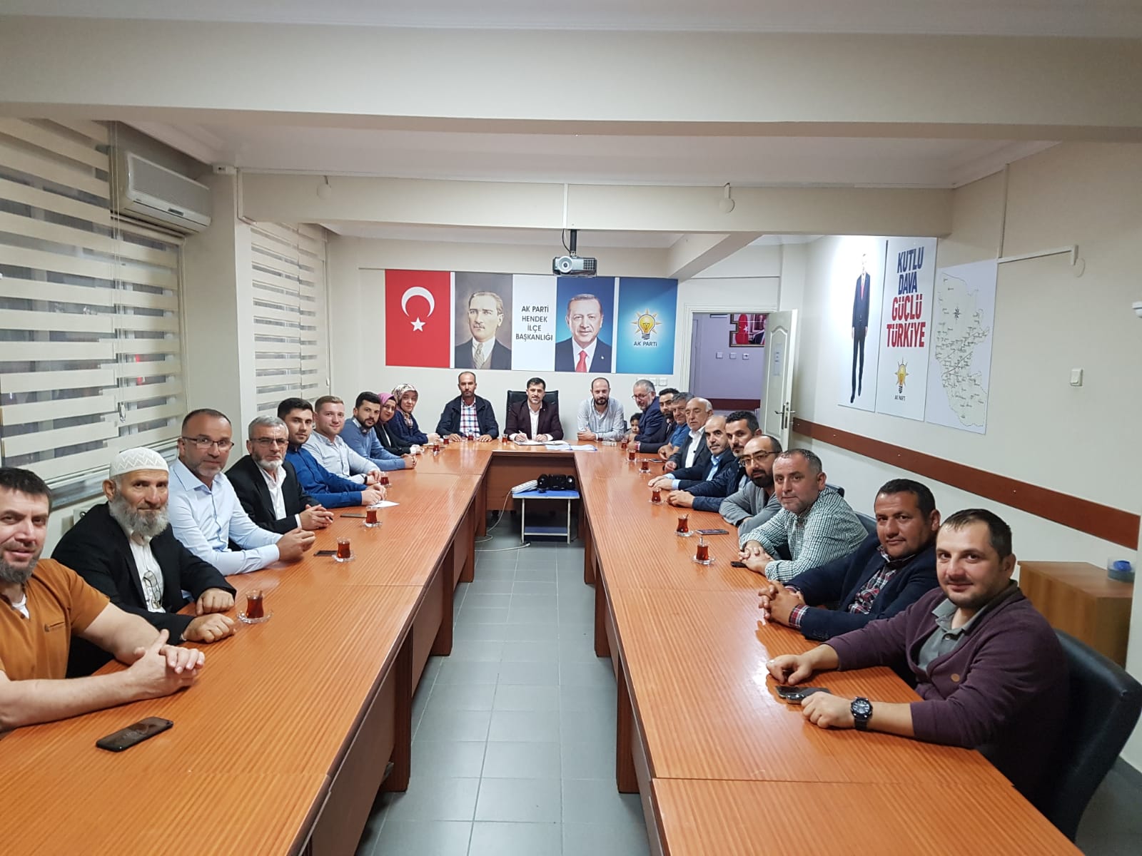Ak parti haftalık yönetim kurulu toplantısını yaptı