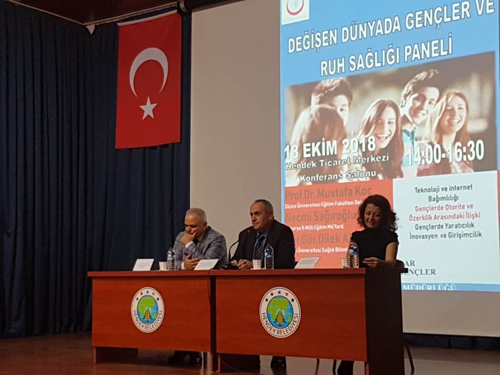 Hendek’te Değişen Dünyada Gençler Ve Ruh Sağlığı Paneli