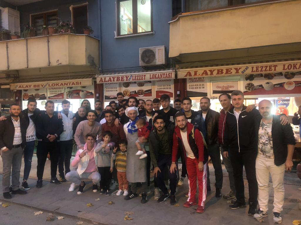 Alaybey’den Hendekspor’a Mangal Ziyafeti