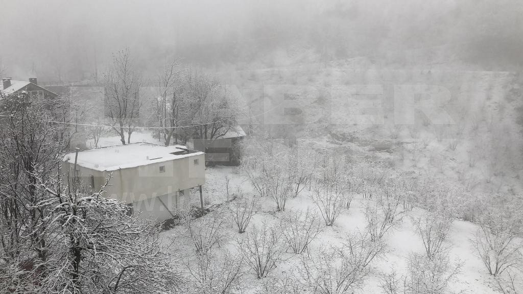 Hendek’in Zirvesinde Kar yeniden başladı