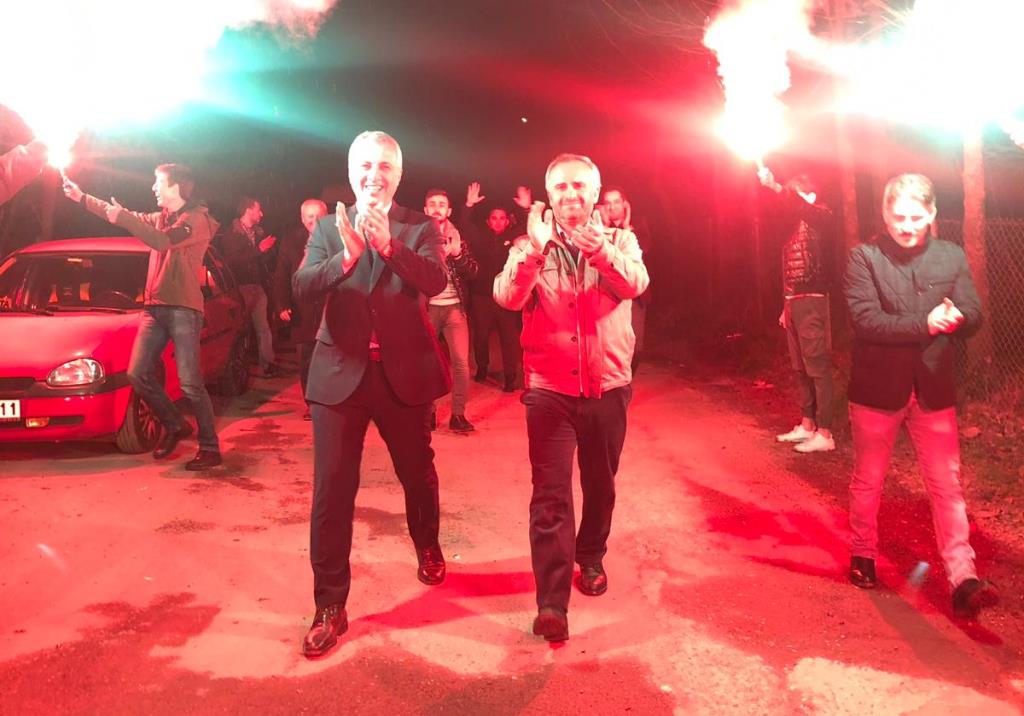 Gençlerden Babaoğlu’na Sevgi Seli