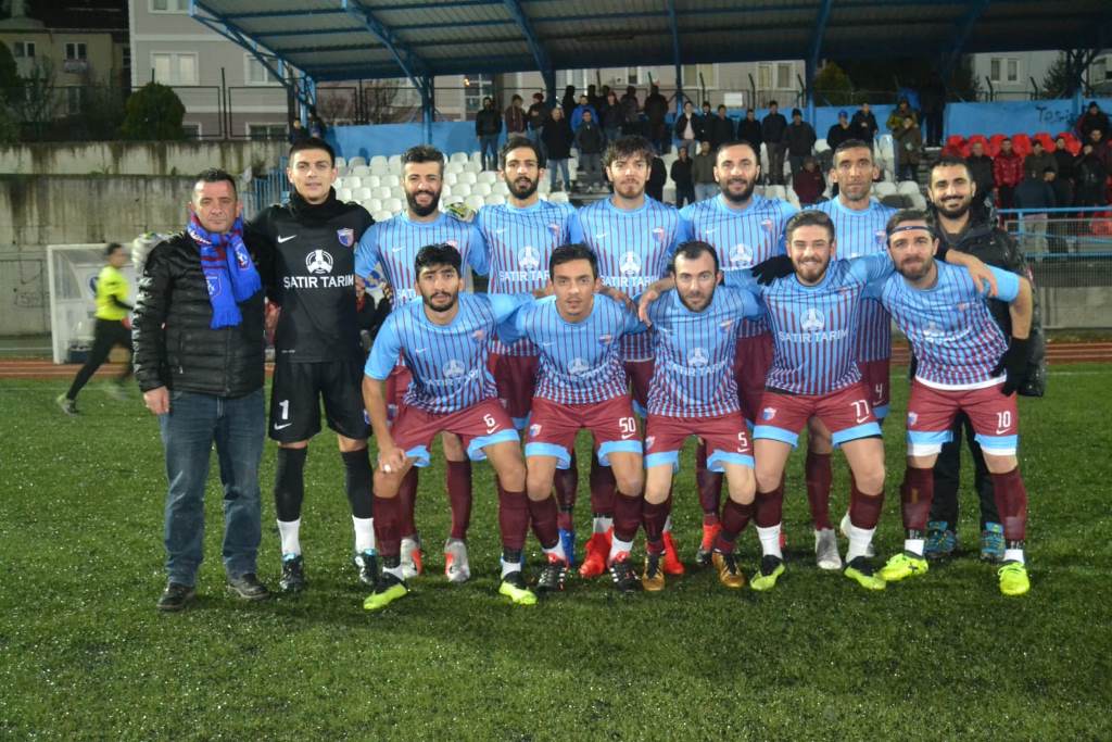 Lider Kocatöngelspor’a Yan Bakılmıyor