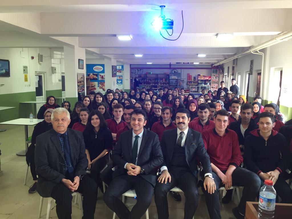 ATİKE HANIM ANADOLU LİSESİ'NDE KARİYER GÜNLERİ