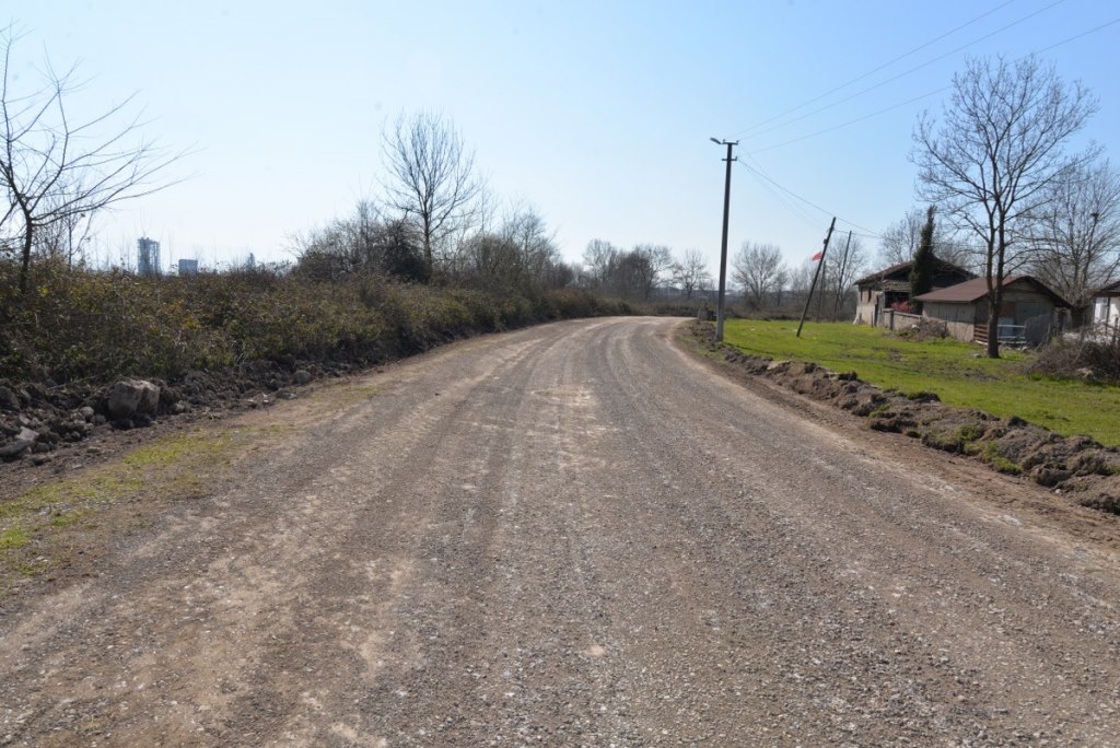 Uzuncaorman’da stabilize yol çalışması