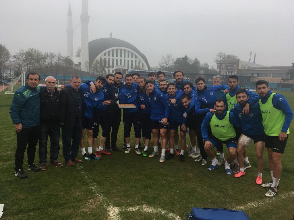 Turan’dan Hendekspor’a Tatlı Sürpriz