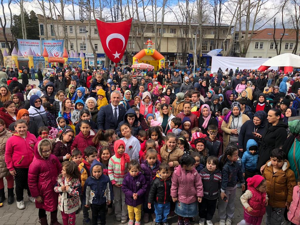 Babaoğlu: Hendek’te çocuklar hep mutlu olacak