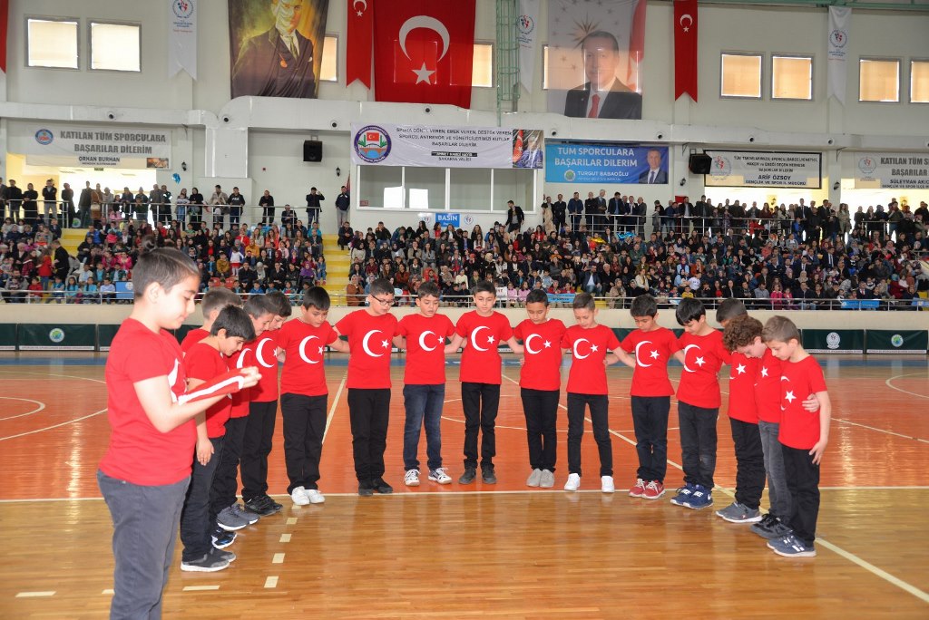 23 Nisan Hendek’te Coşkuyla Kutlandı