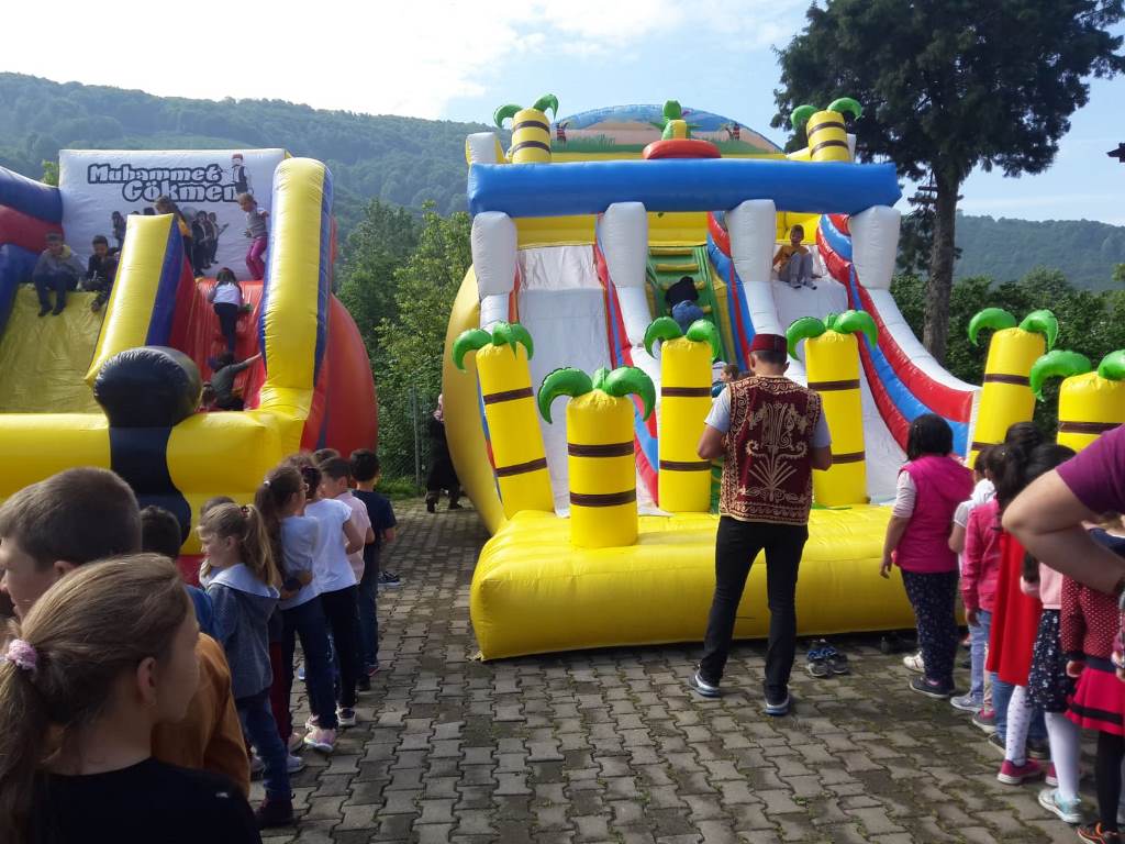 Çamlıca İlkokulunda Bahar Şenliği