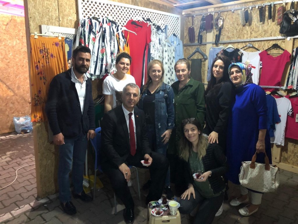  Babaoğlu Ramazan Çarşısı’nı gezdi
