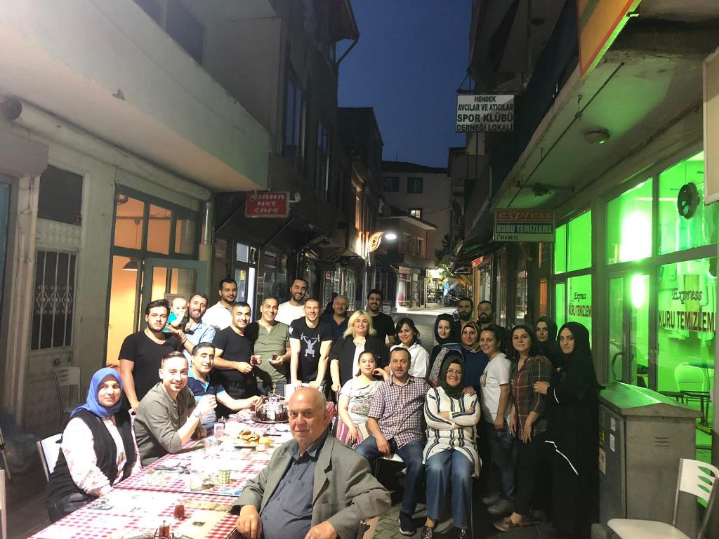 Orta Sokak Esnafı Ramazanda Geleneği Bozmadı
