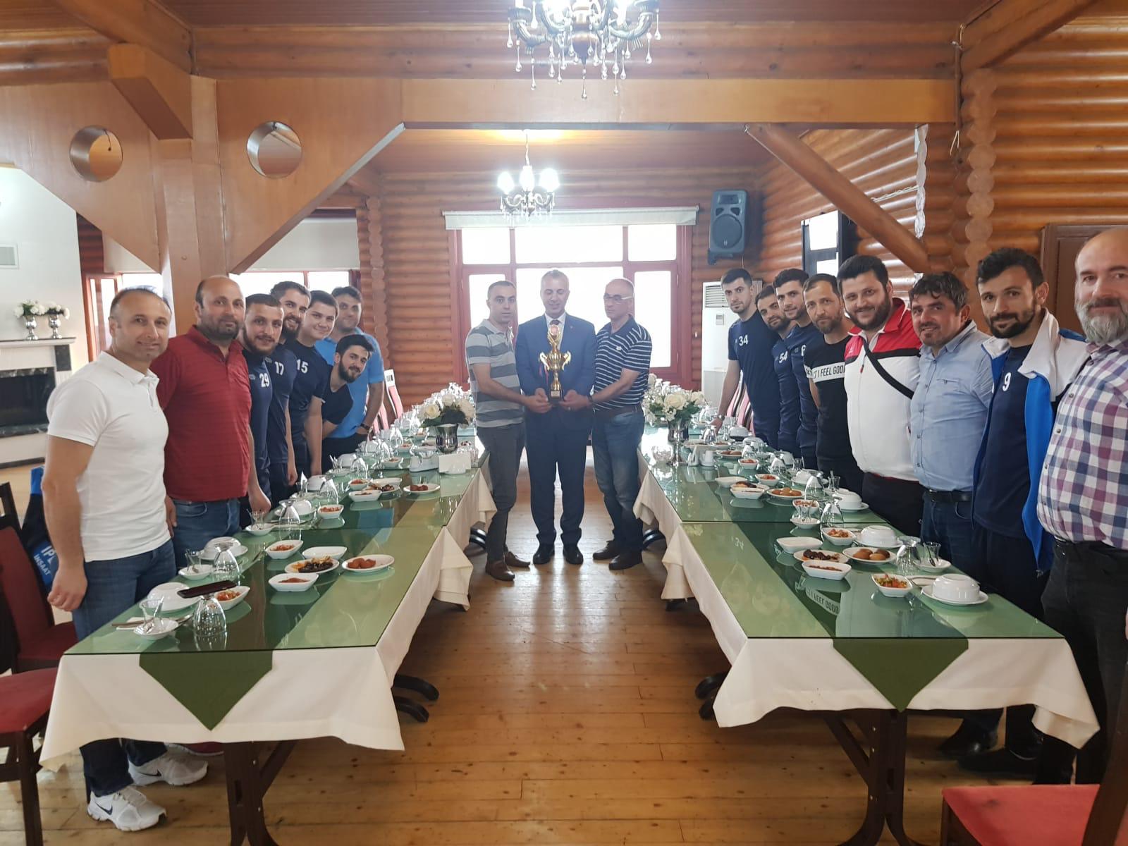 Babaoğlu Şampiyon Yenimahallespor'u  Ağırladı