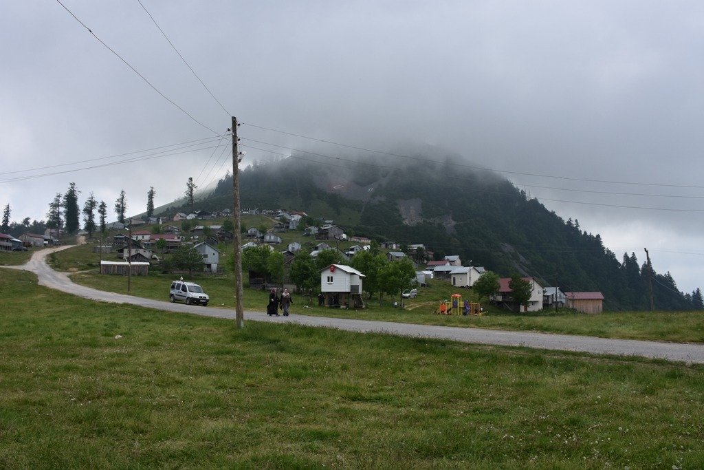 Tatilciler Hendek'in Zirvesinde