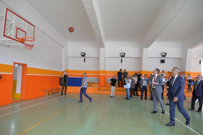 Açılışta Basket Oynadılar