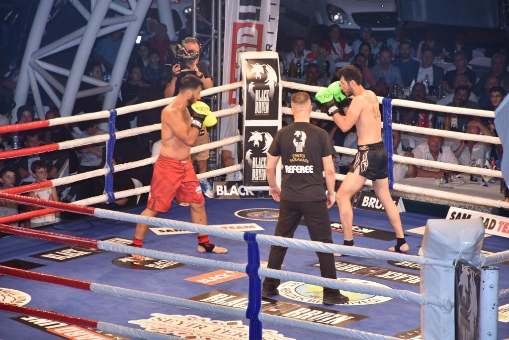 Hendek'te Kick Boks Şöleni