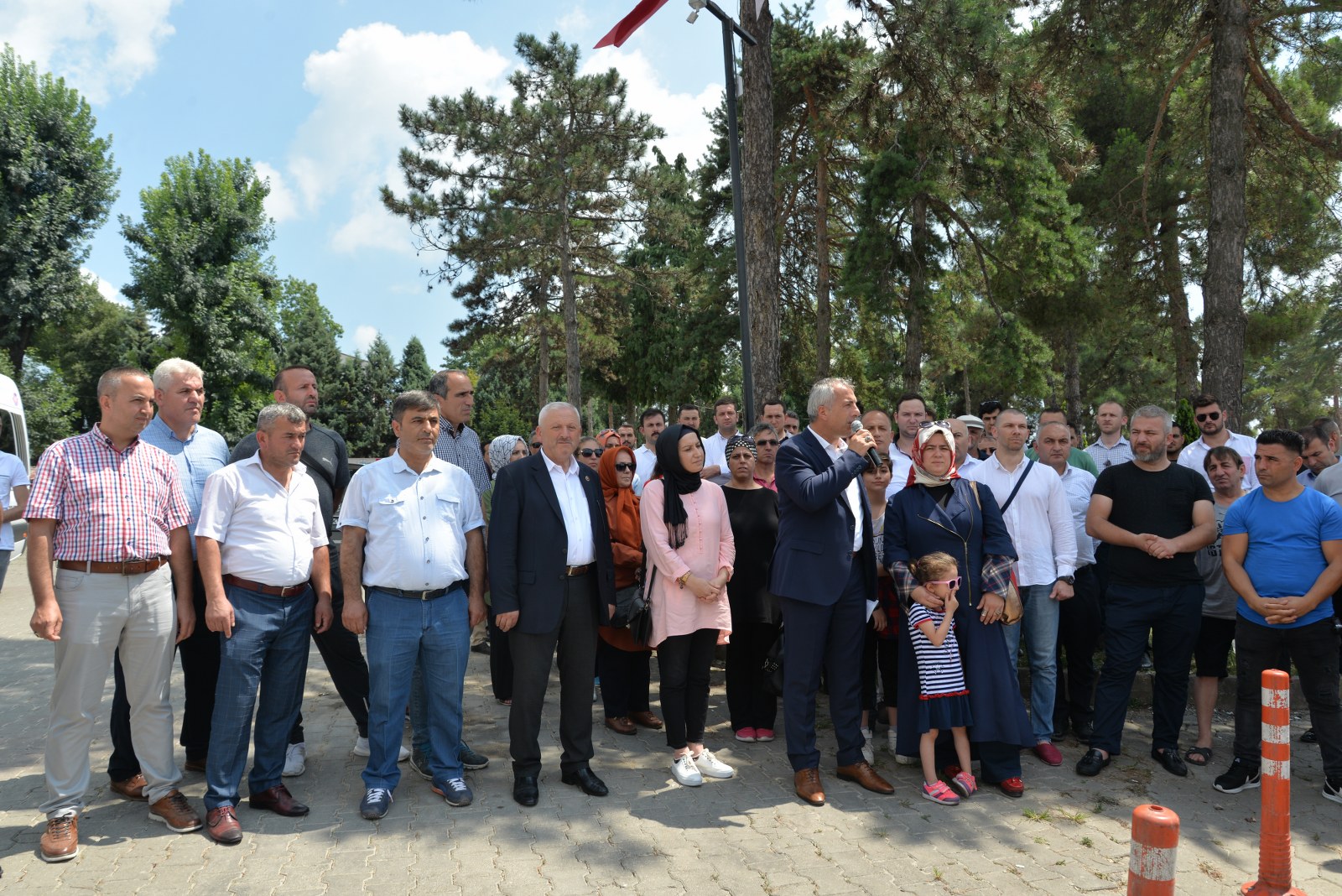 Yardım TIR’ları dualarla uğurlandı 
