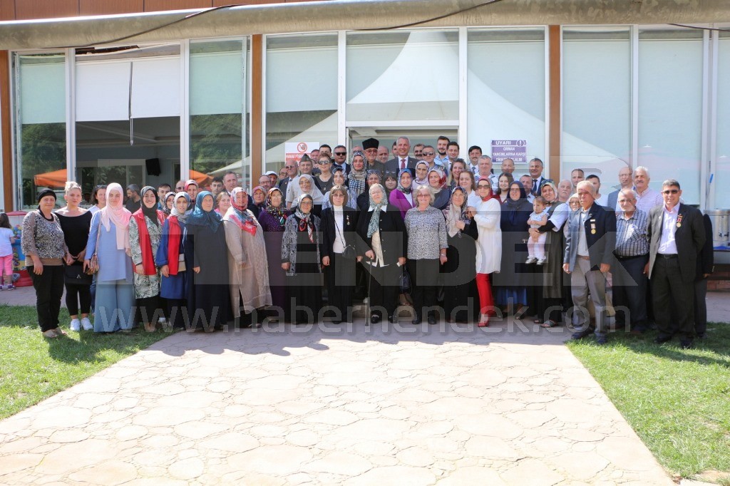 Şehit Aileleri ve Gaziler Onuruna Yemek
