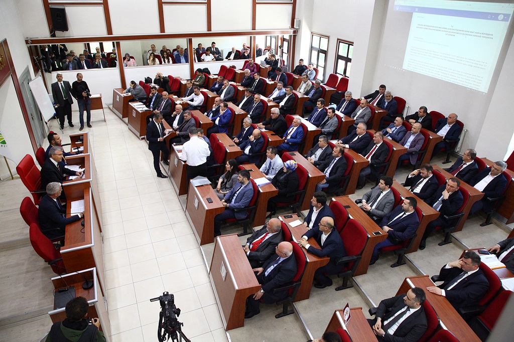 Büyükşehir Meclisinde 8 Maddede Hendek Var