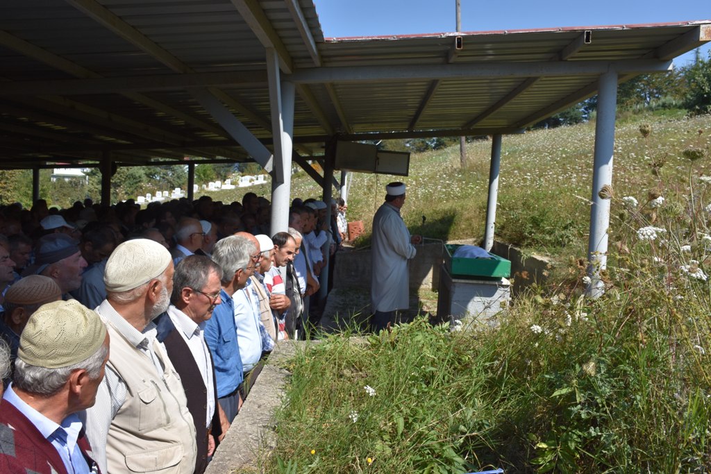 Arısoy Son Yolculuğuna Uğurlandı