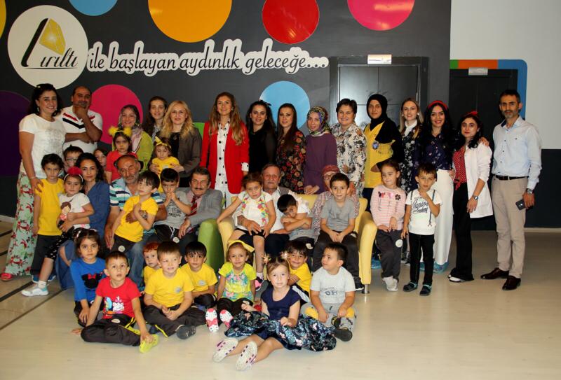 Anaokulu Öğrencileri Huzurevini Ziyaret etti
