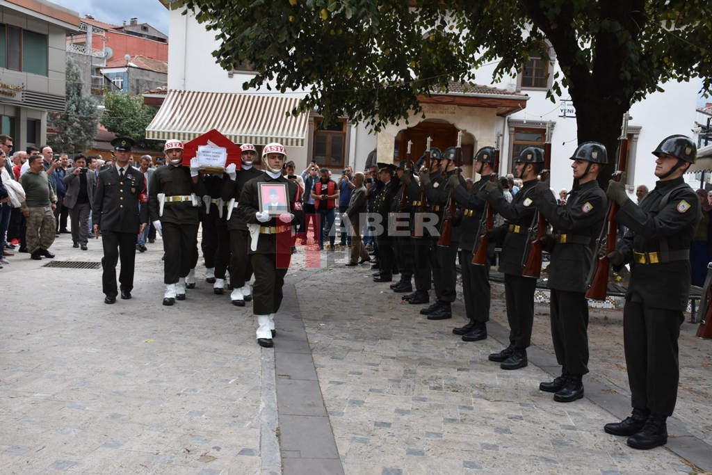 Kıbrıs Gazisi Askeri Törenle Uğurlandı