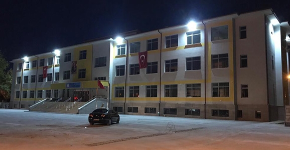 Hendek Cumhuriyet İlkokulu Gün Sayıyor