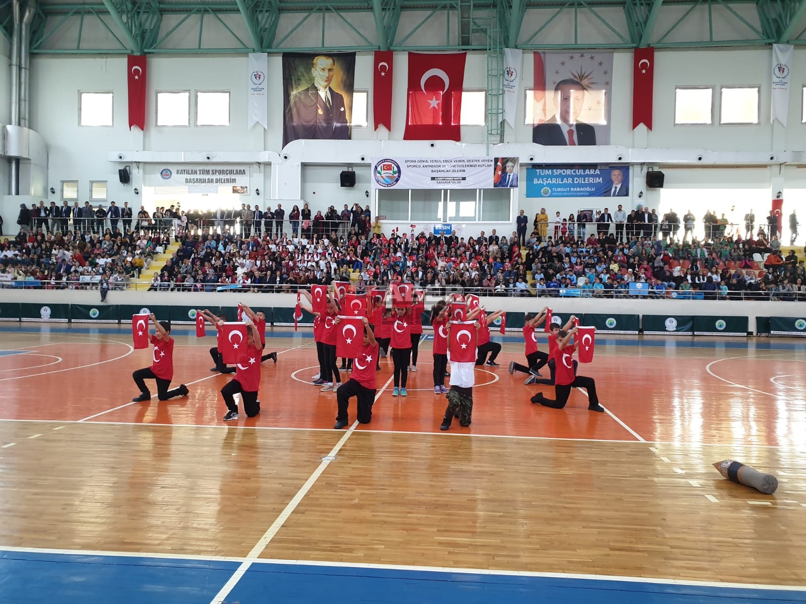 Cumhuriyet Bayramı Hendek’te Coşkuyla Kutlandı