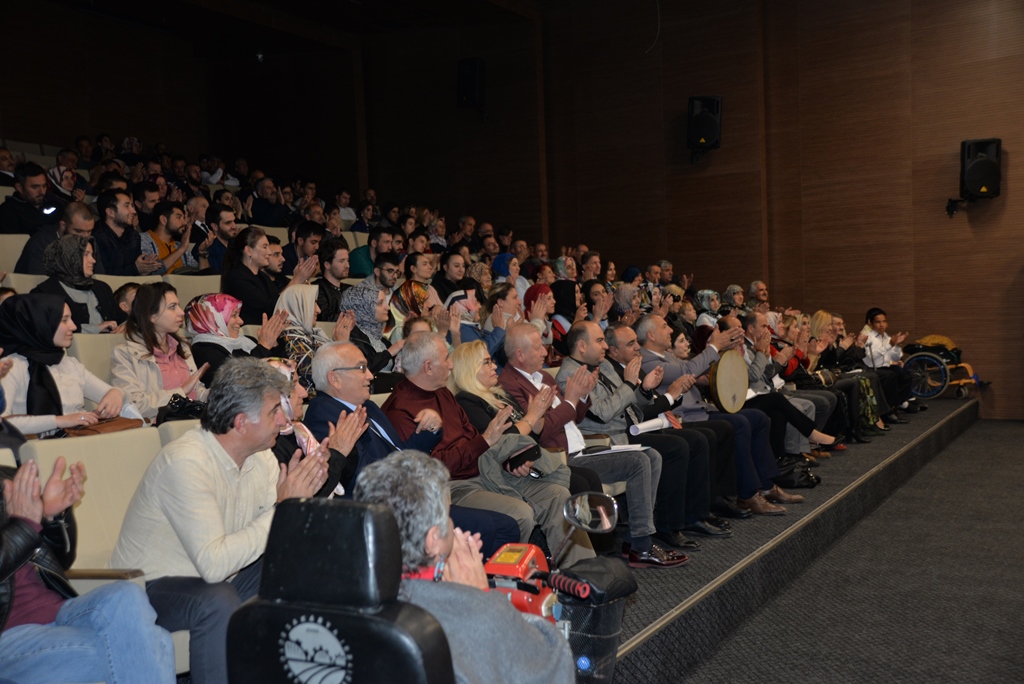 Hendek'te şiir dolu unutulmaz gece