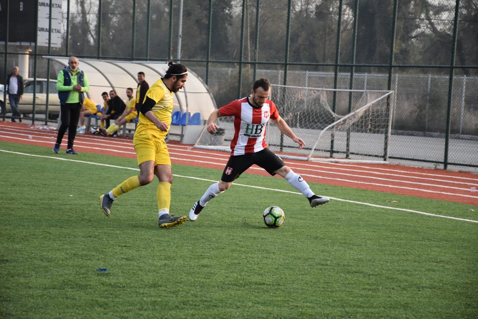 Lider Yenimahallespor’a Yan Bakılmıyor