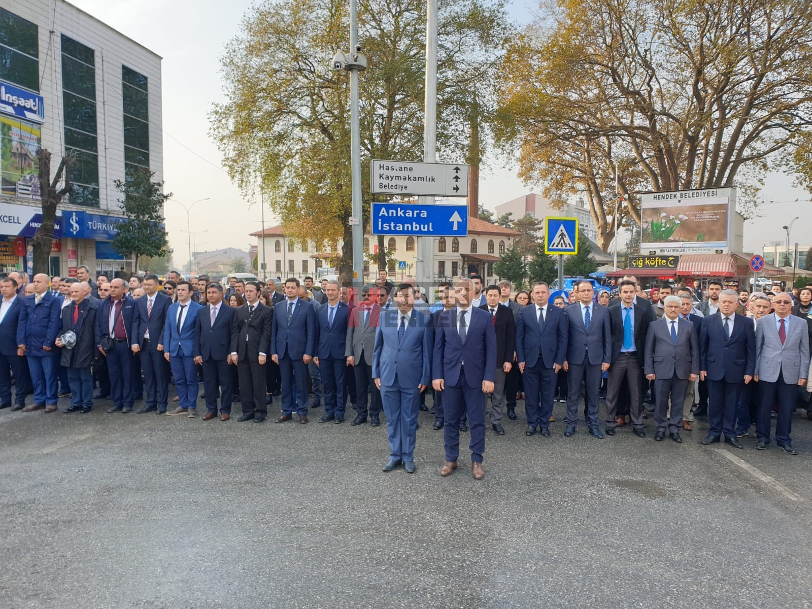 Hendek’te Öğretmenler Günü Kutlandı