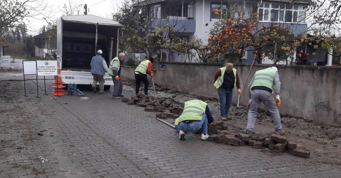 Hendek Belediyesi Harıl Harıl Çalışıyor