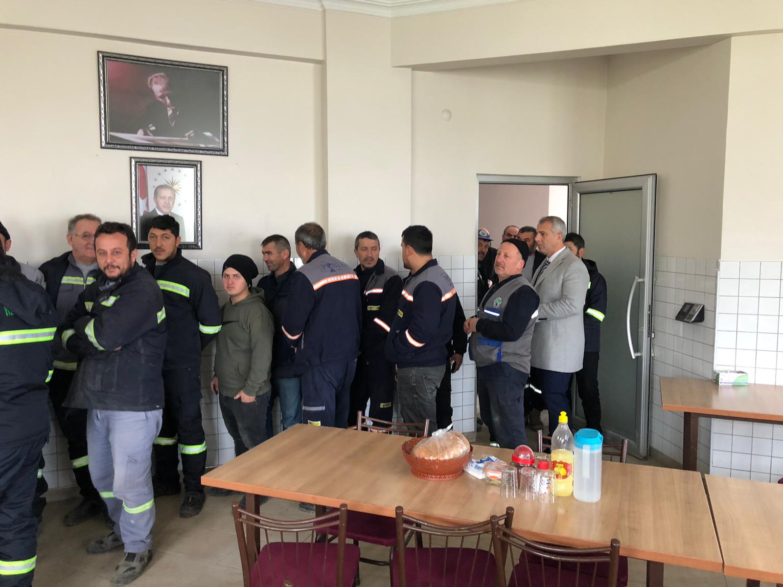 Bizim Turgut Bildiğiniz Gibi