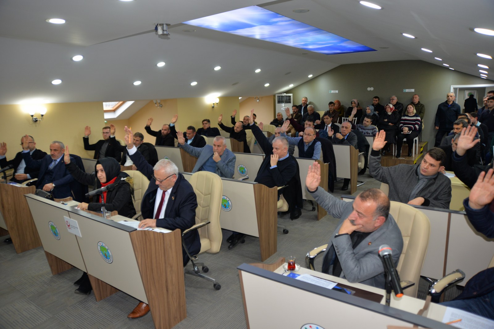 Hendek Belediye Meclisi 16 Maddeyi Karara Bağladı