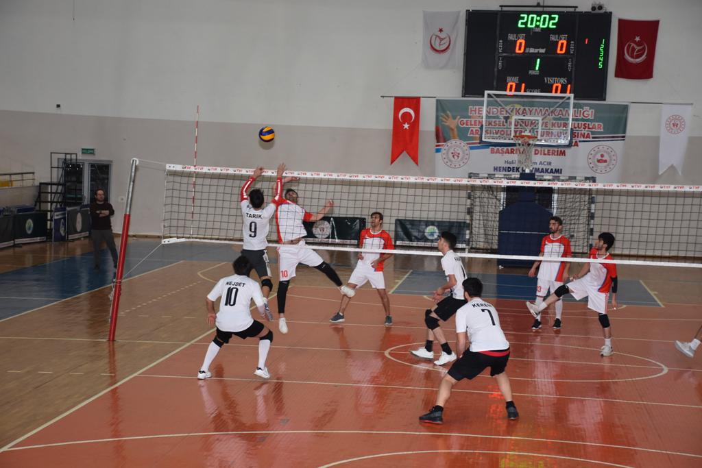 Voleybolda Finale Davet