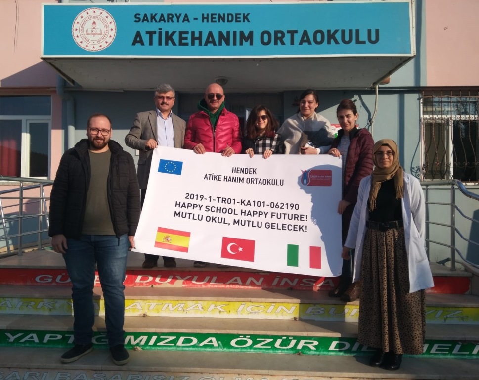 Atikehanım Ortaokulu Öğretmenleri İspanya Yolcusu