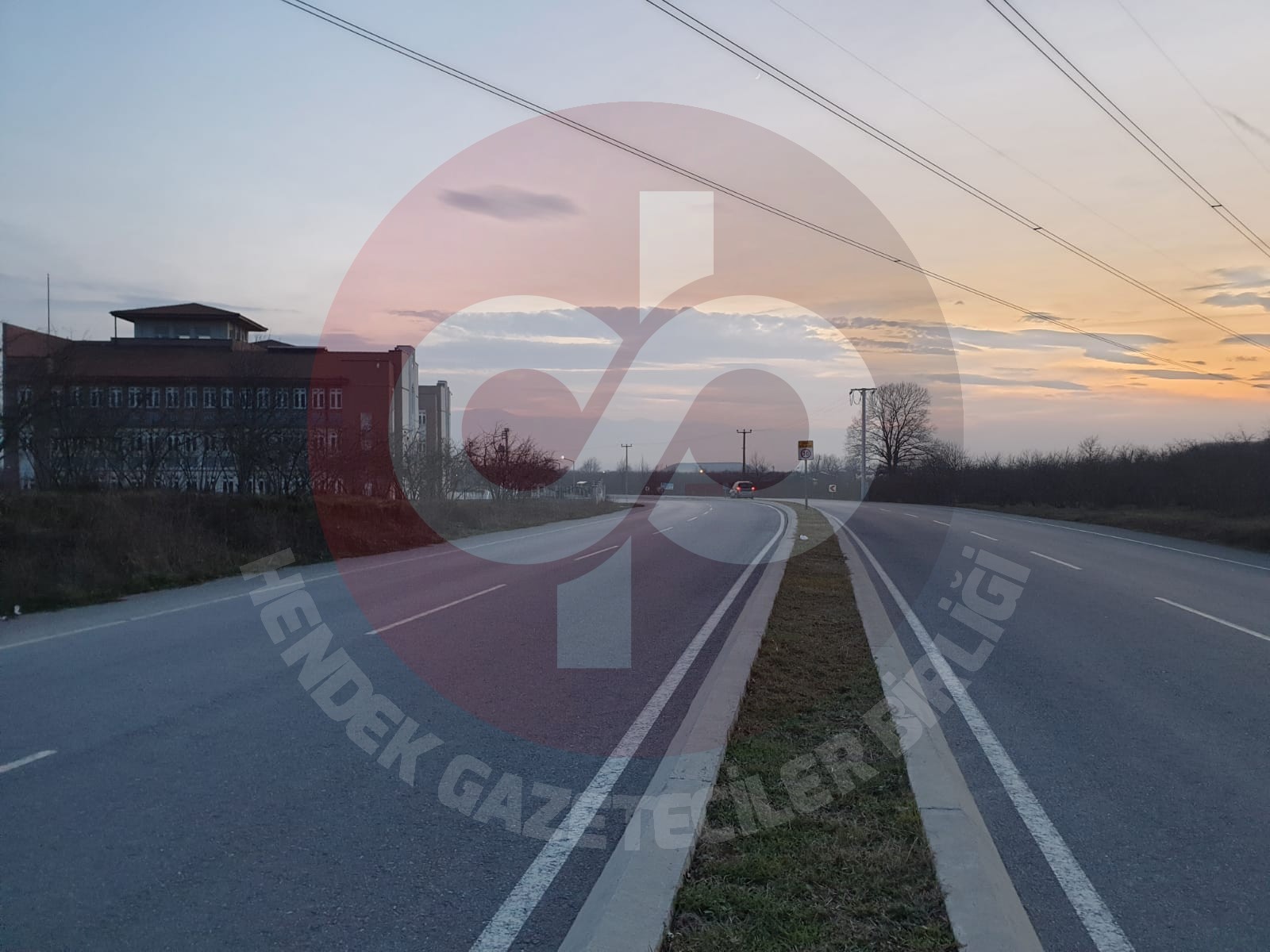 Hastane Yolu Aydınlatılmayı Bekliyor